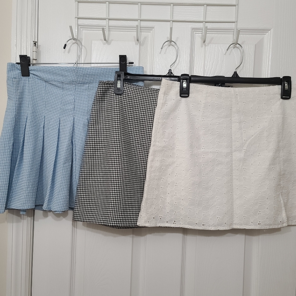 Stylish Forever 21 Ladies Skirt Set - Blue, Black, and White